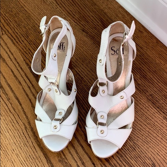 sofft white sandals